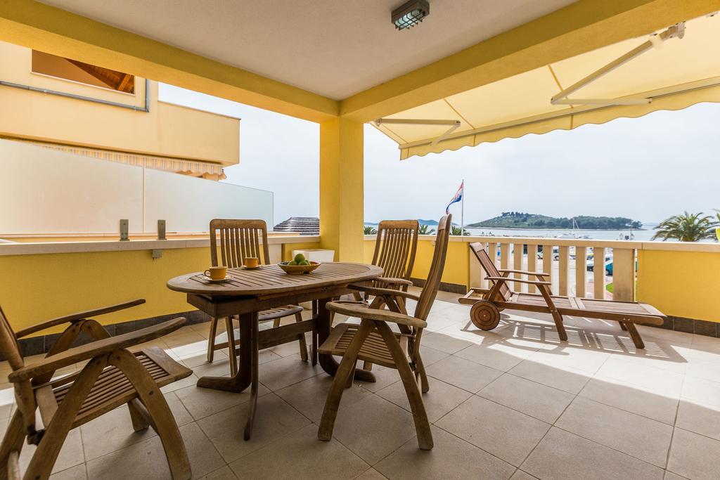 Villa Ljubica Pakoštane Buitenkant foto