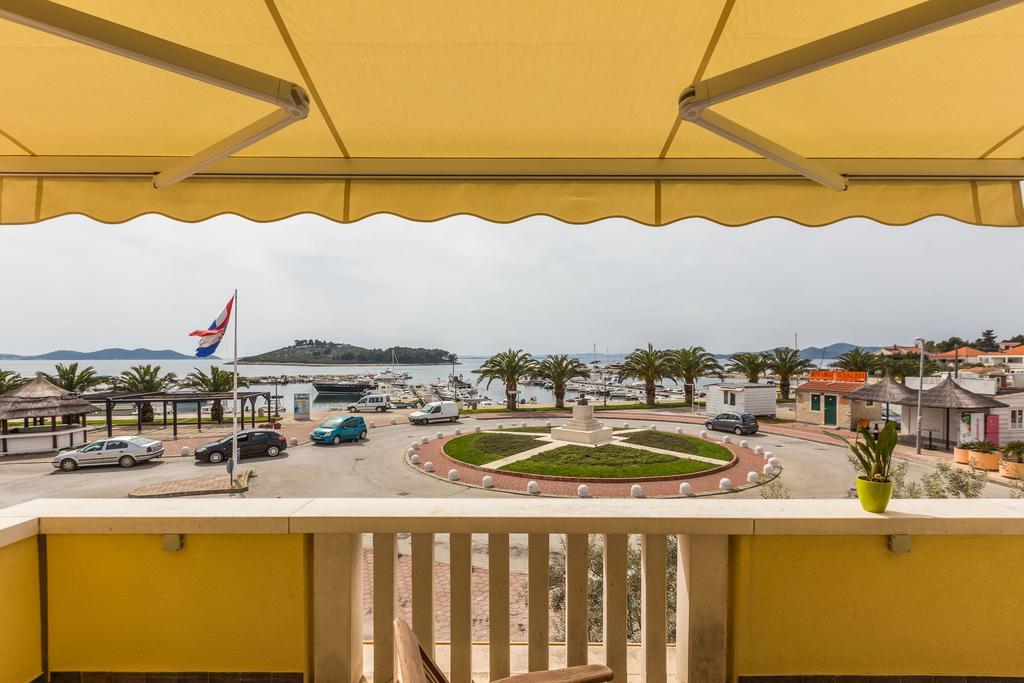 Villa Ljubica Pakoštane Buitenkant foto