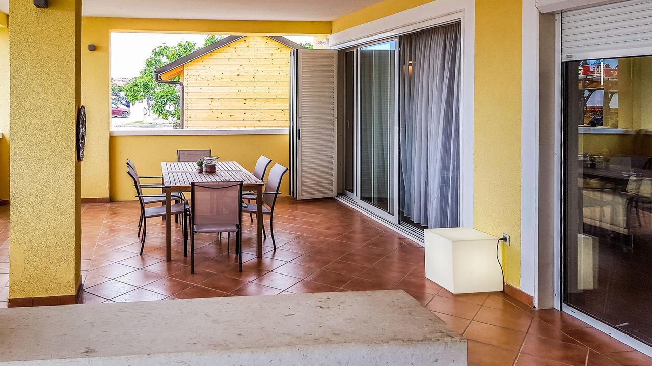 Villa Ljubica Pakoštane Buitenkant foto