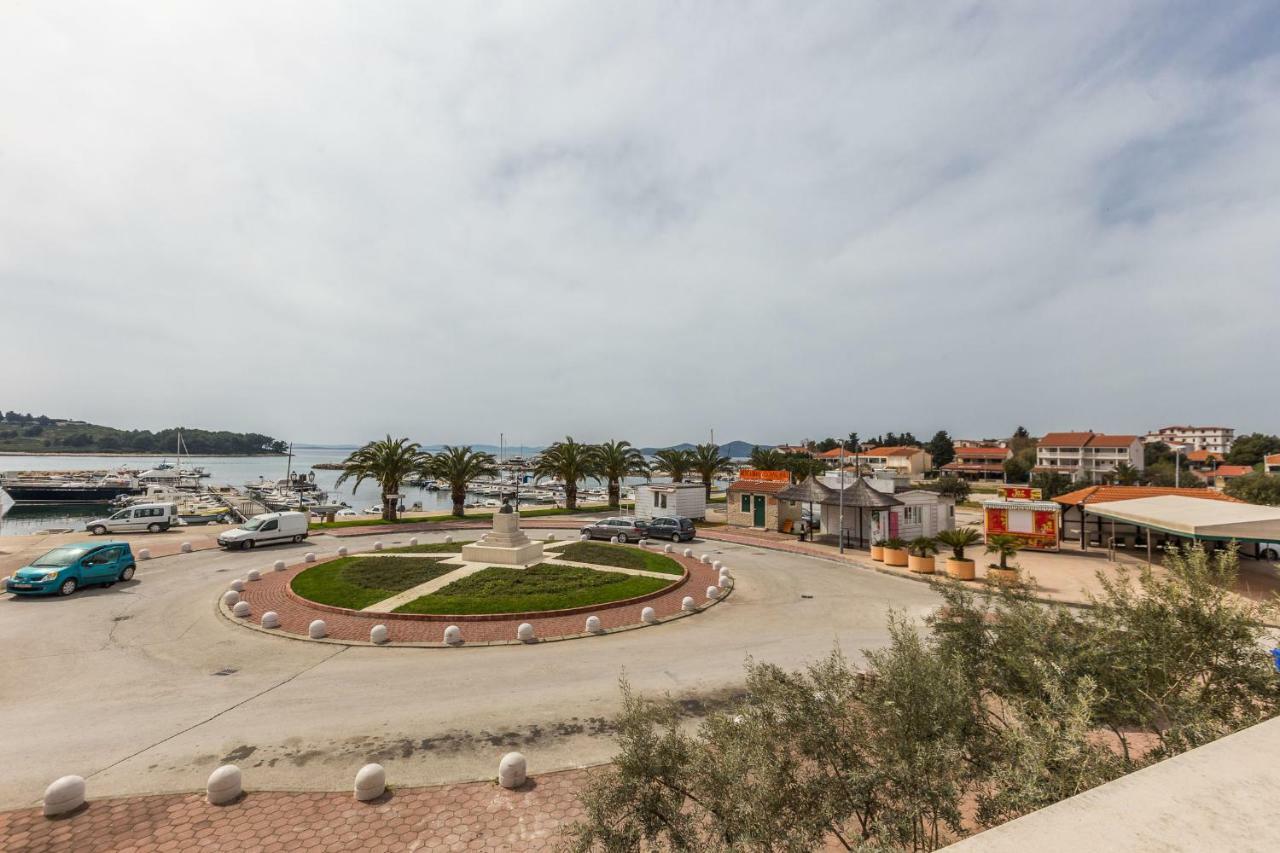 Villa Ljubica Pakoštane Buitenkant foto